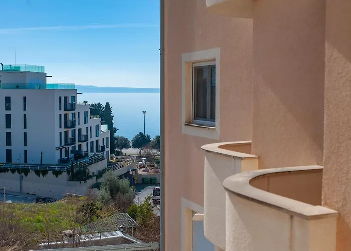 Sea With Free Parking * Split