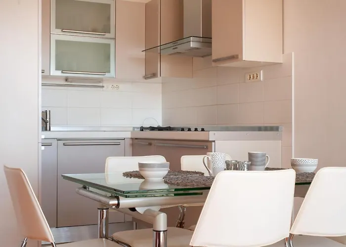 Sea With Free Parking * Split