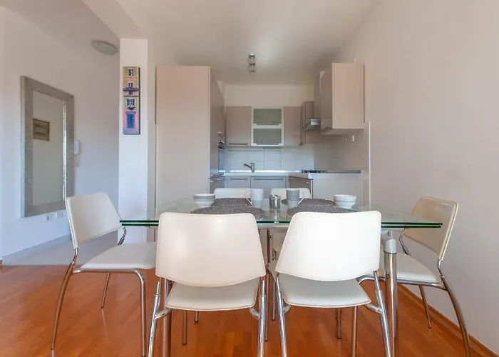 Apartment Sea With Free Parking *